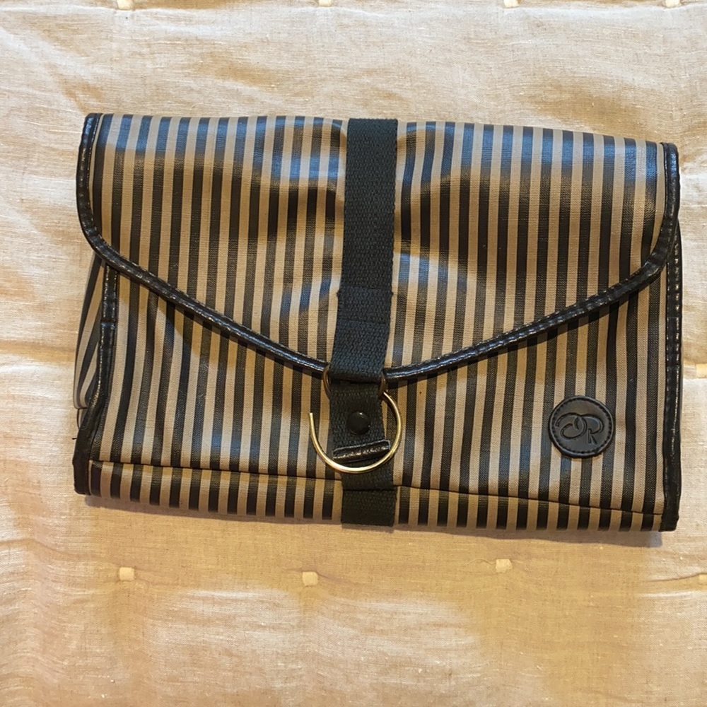 Oscar De La Renta Cosmetics Bag